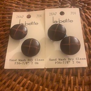 Vintage Buttons 7/8” - 2 sets - Total of 4 Buttons la petite